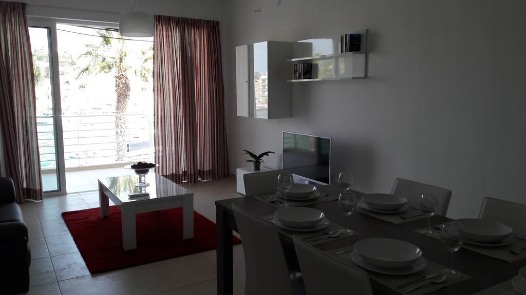 Blue Skies Apartment Marsaskala Bagian luar foto