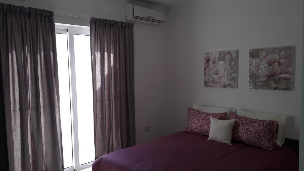 Blue Skies Apartment Marsaskala Bagian luar foto