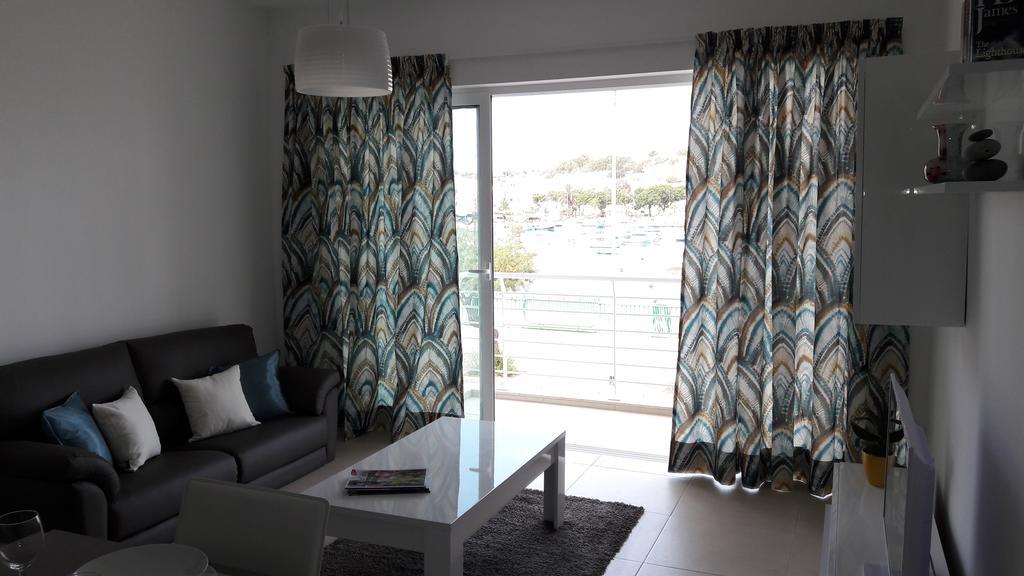 Blue Skies Apartment Marsaskala Bagian luar foto
