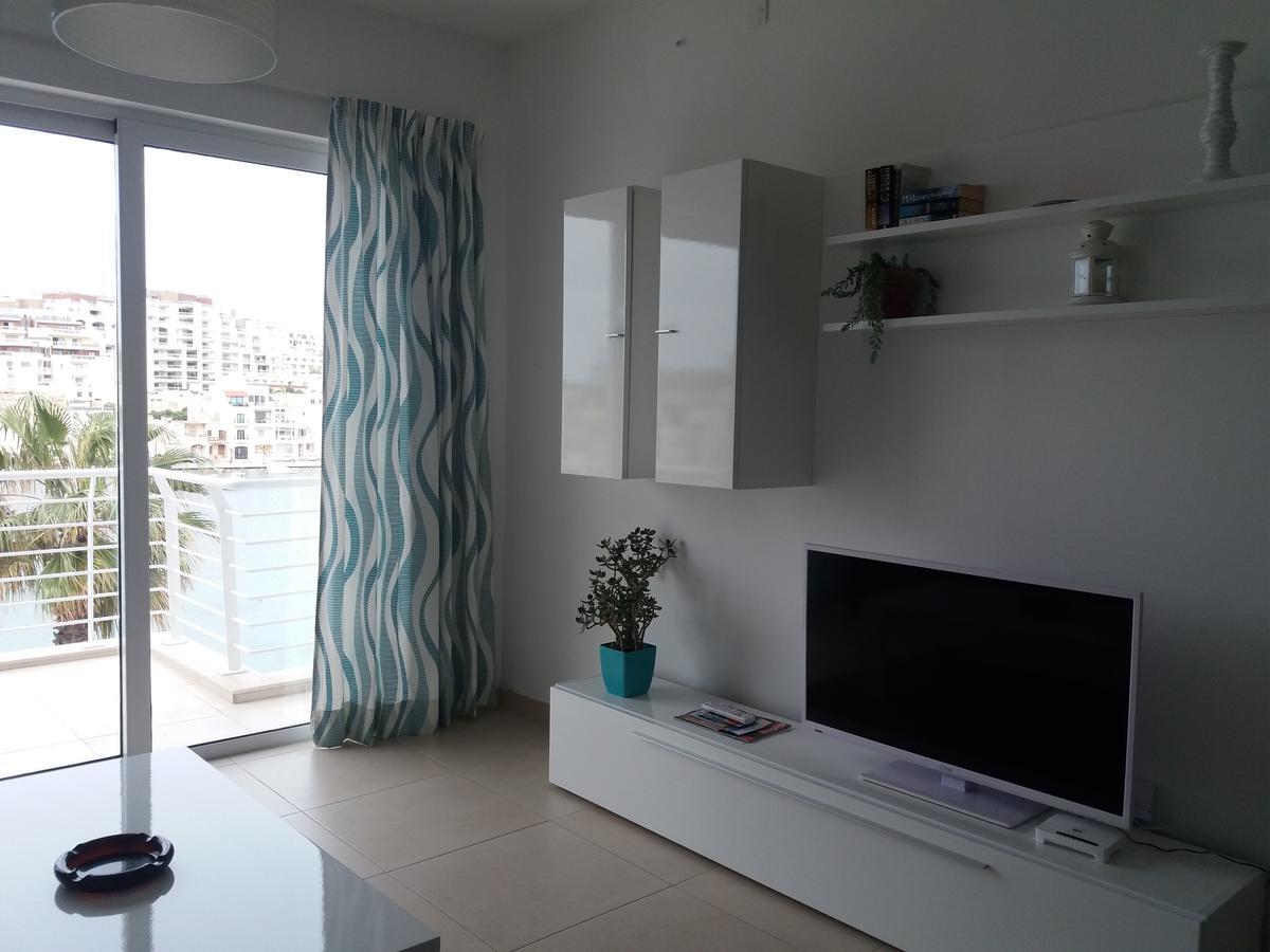 Blue Skies Apartment Marsaskala Bagian luar foto