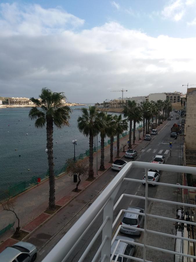 Blue Skies Apartment Marsaskala Bagian luar foto