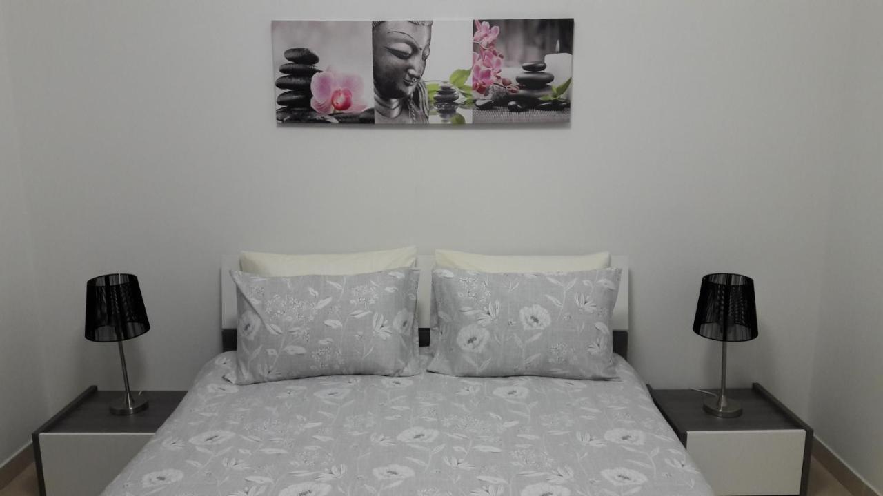 Blue Skies Apartment Marsaskala Bagian luar foto